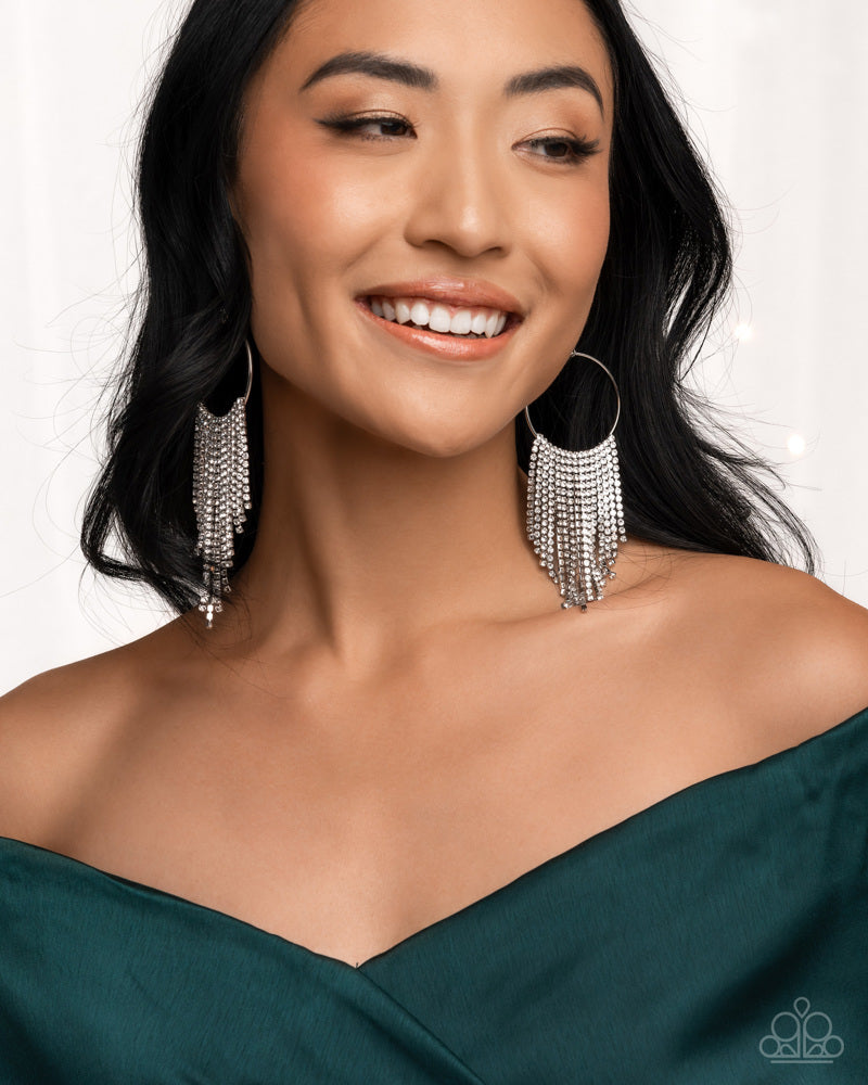 Streamlined Shimmer - White  1502E