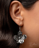 Inquisitive - Silver   1185Z